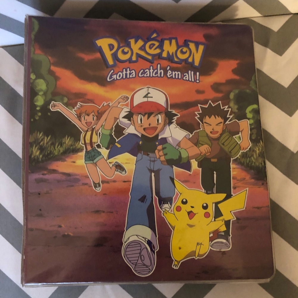 Pokémon Lot with Binder Possible Vintage Rare and valuable